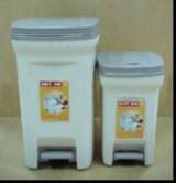 Thùng rác 2 lớp lớn 5669 4/1